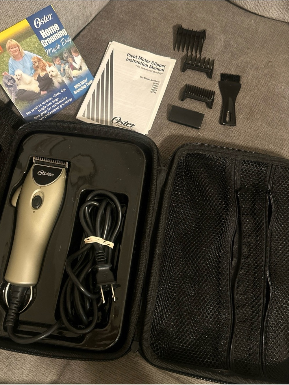 Oster Performance Hair Clipper 76033-000 Pivot Motor Trimmer Kit With Case